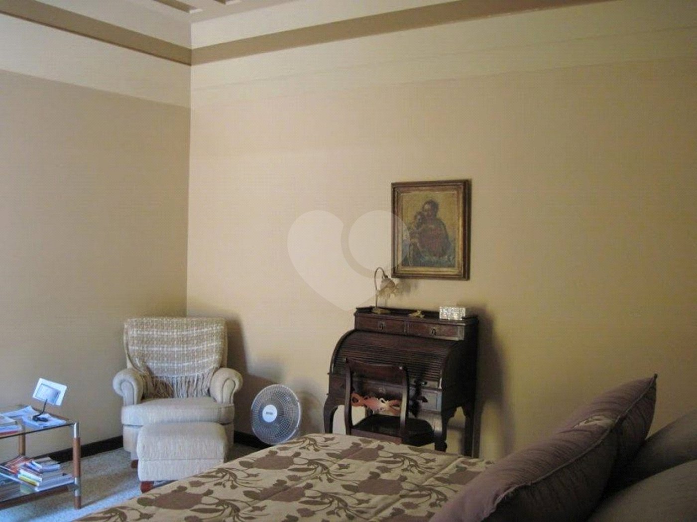 Casa à venda com 4 quartos, sendo 2 suítes,  em Jardim Leonor, São Paulo, SP