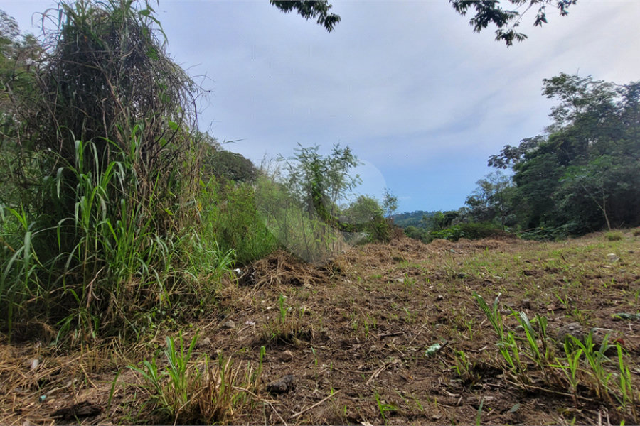 Terreno à venda em Barreiro, Mairiporã, SP