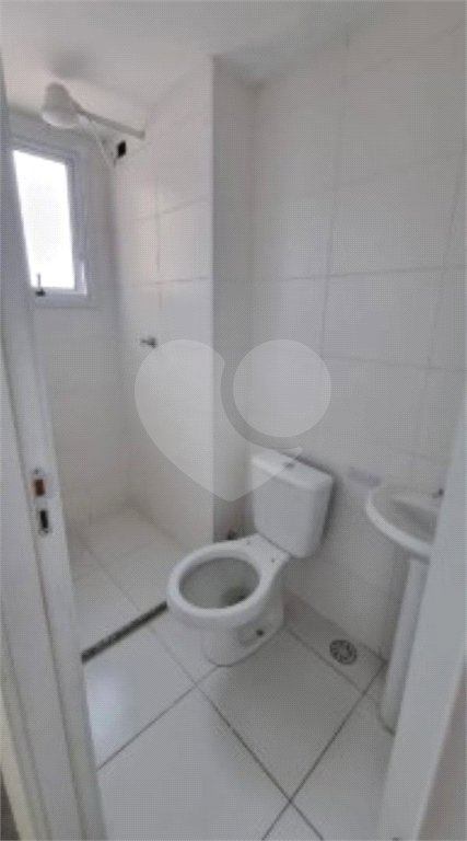 Apartamento à venda com 2 quartos em Vila Zat, São Paulo, SP