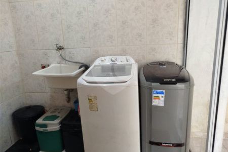 Casa à venda com 3 quartos, sendo 1 suíte, em Real Parque, Votorantim, SP