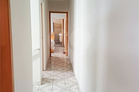 Casa à venda com 3 quartos, sendo 1 suíte, em Vila Roque, São Paulo, SP