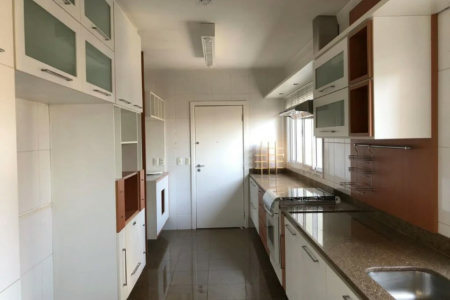 Apartamento à venda com 3 suítes em Vila Suzana, São Paulo, SP