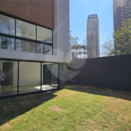 Casa à venda com 4 suítes no condomínio Cube Cidade Jardim, São Paulo - SP