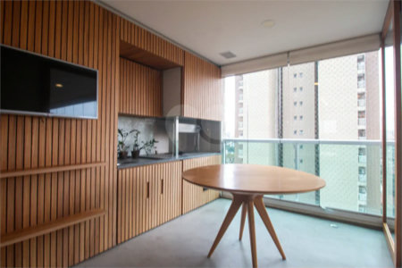 Apartamento à venda com 3 suítes em Brooklin, São Paulo, SP