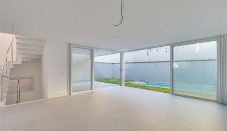 Casa à venda com 4 suítes no condomínio Vila Arese, São Paulo - SP