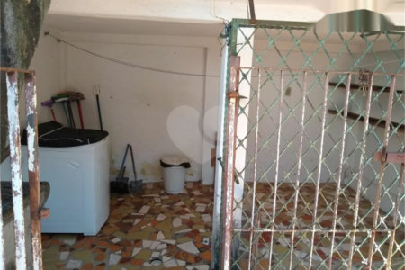 Sobrado à venda com 4 quartos, sendo 1 suíte, em Vila Constança, São Paulo, SP
