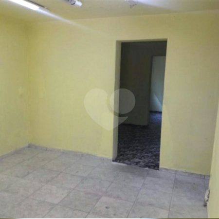 Sobrado à venda com 4 quartos em Barra Funda, São Paulo, SP