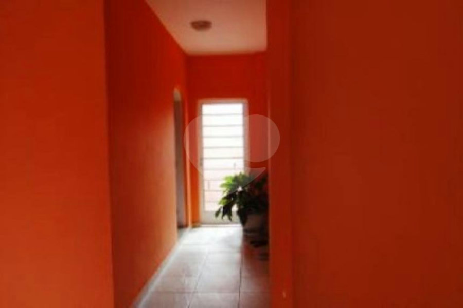 Sobrado à venda com 3 quartos, sendo 1 suíte, em Vila das Palmeiras, Guarulhos, SP