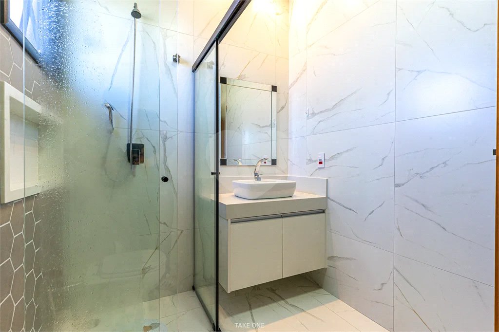 Casa à venda com 4 suítes no condomínio Residencial dos Lagos, Itupeva - SP