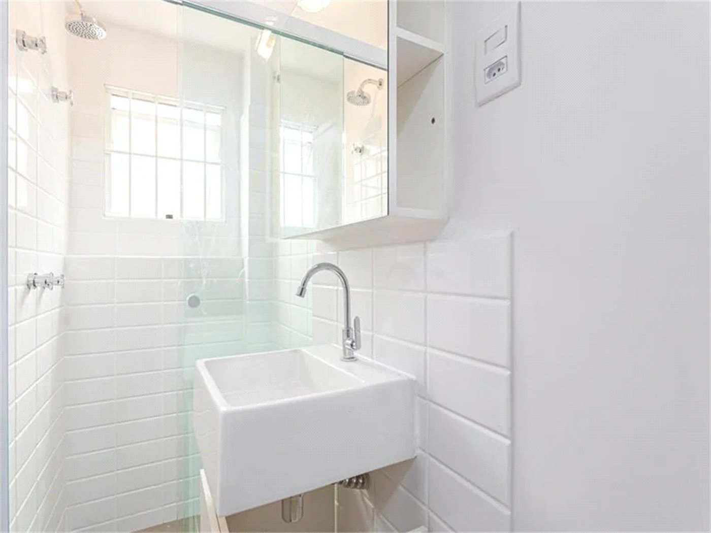 Apartamento à venda com 4 quartos, sendo 2 suítes, em Pinheiros, São Paulo, SP