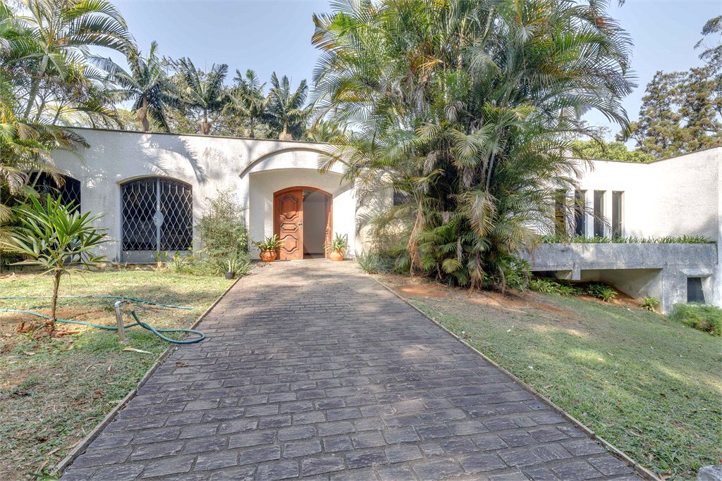 Casa à venda com 4 suítes no condomínio Chácara Flora, São Paulo - SP