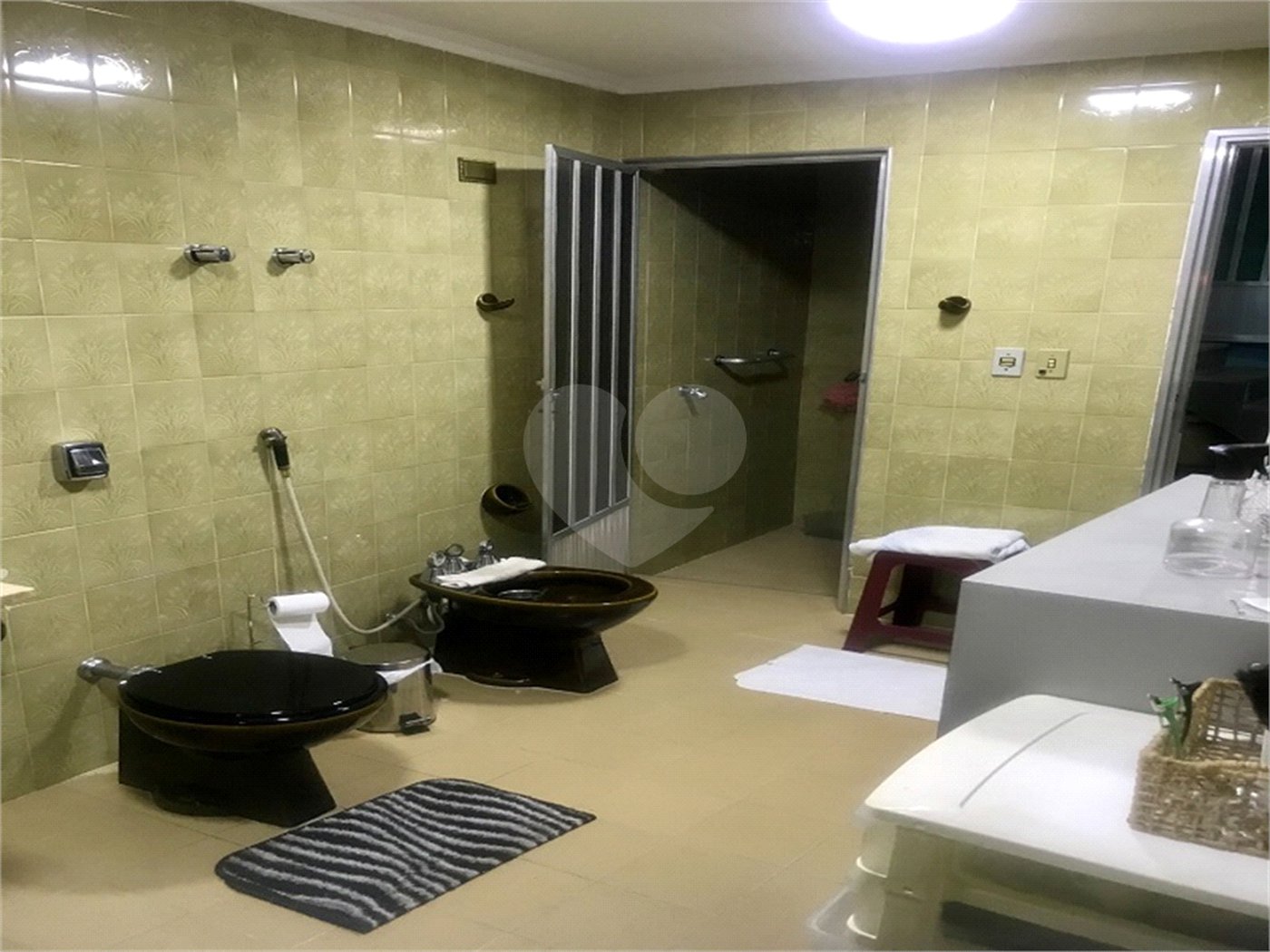 Sobrado à venda com 4 quartos, sendo 1 suíte, em Vila Gustavo, São Paulo, SP