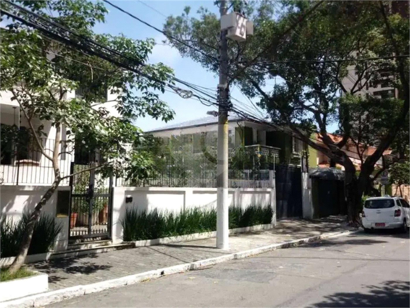 Casa à venda com 4 quartos em Jardim Paineiras, São Paulo, SP