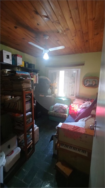 Casa à venda com 2 quartos em Horto, São Paulo, SP