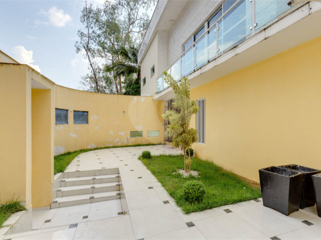Sobrado à venda ou para alugar com 4 quartos, sendo 2 suítes,  em Jardim Marajoara, São Paulo, SP
