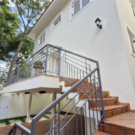Casa à venda com 4 suítes no condomínio Jardim Vitória Régia, São Paulo - SP