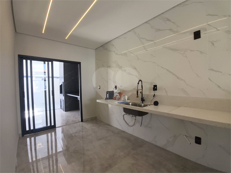 Casa à venda com 3 quartos, sendo 1 suíte,  no condomínio Horto Florestal Villagio, Sorocaba - SP