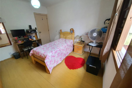 Sobrado à venda com 2 quartos em Vila Paulicéia, São Paulo, SP