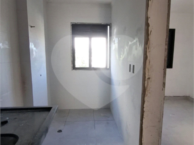 Apartamento à venda com 2 quartos, sendo 1 suíte,  em Vila Constança, São Paulo, SP