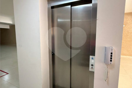 Apartamento à venda com 2 quartos em Santa Maria, Santo André, SP