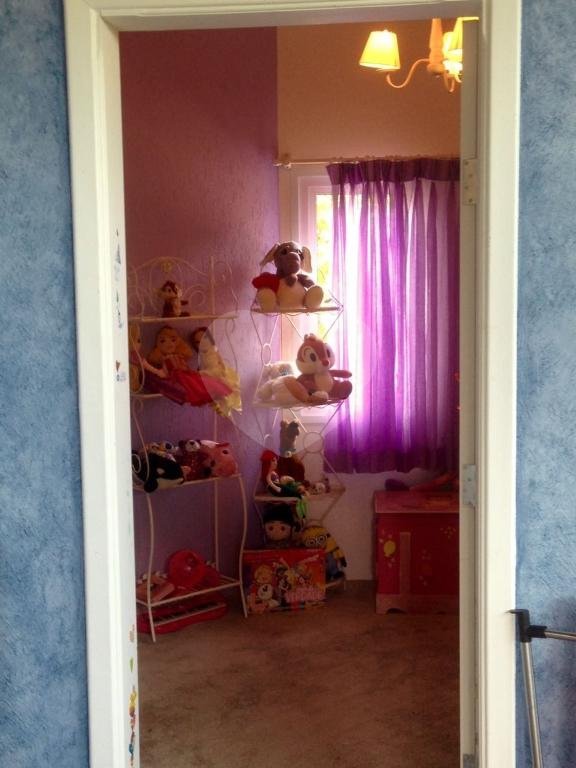 Casa à venda com 4 quartos, sendo 1 suíte, em Samambaia, Mairiporã, SP