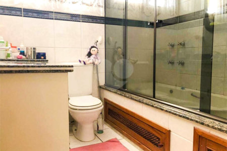 Casa à venda com 3 quartos, sendo 1 suíte,  no condomínio Vivenda das Vinhas, Vinhedo - SP