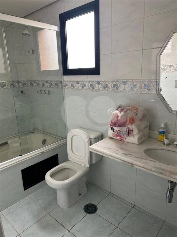 Apartamento para alugar com 4 quartos, sendo 2 suítes,  em Real Parque, São Paulo, SP