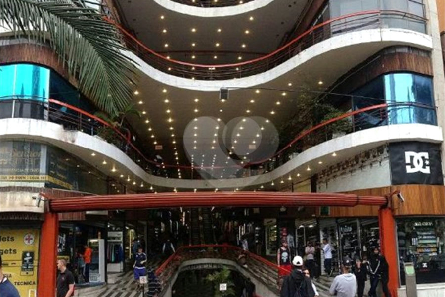 Loja à venda ou para alugar no Centro, São Paulo, SP