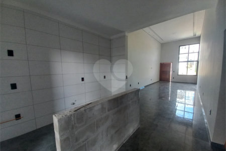 Casa à venda com 3 quartos, sendo 1 suíte, no condomínio Horto Florestal Villagio, Sorocaba - SP
