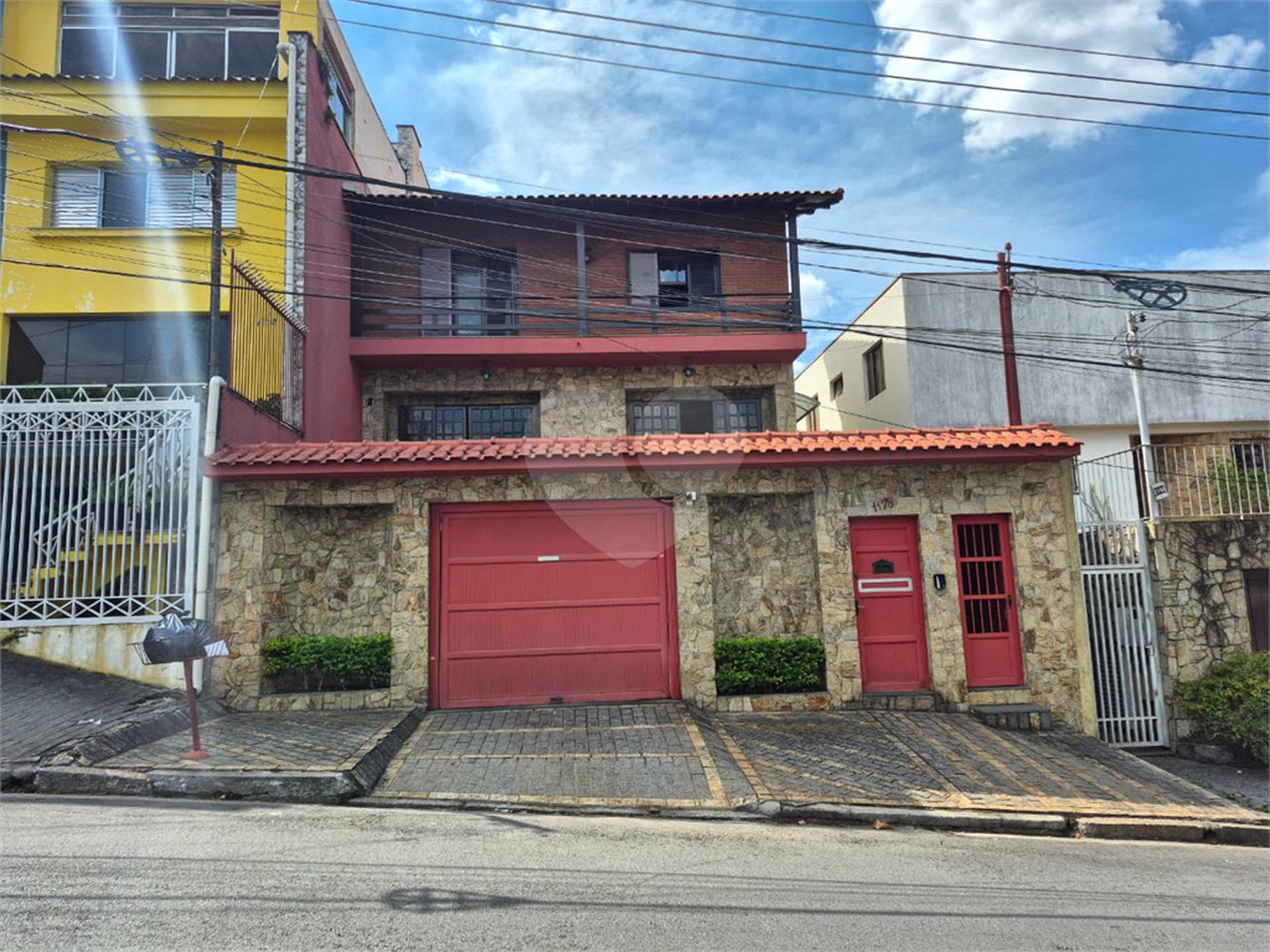 Casa à venda com 3 quartos, sendo 1 suíte, em Parque São Domingos, São Paulo, SP
