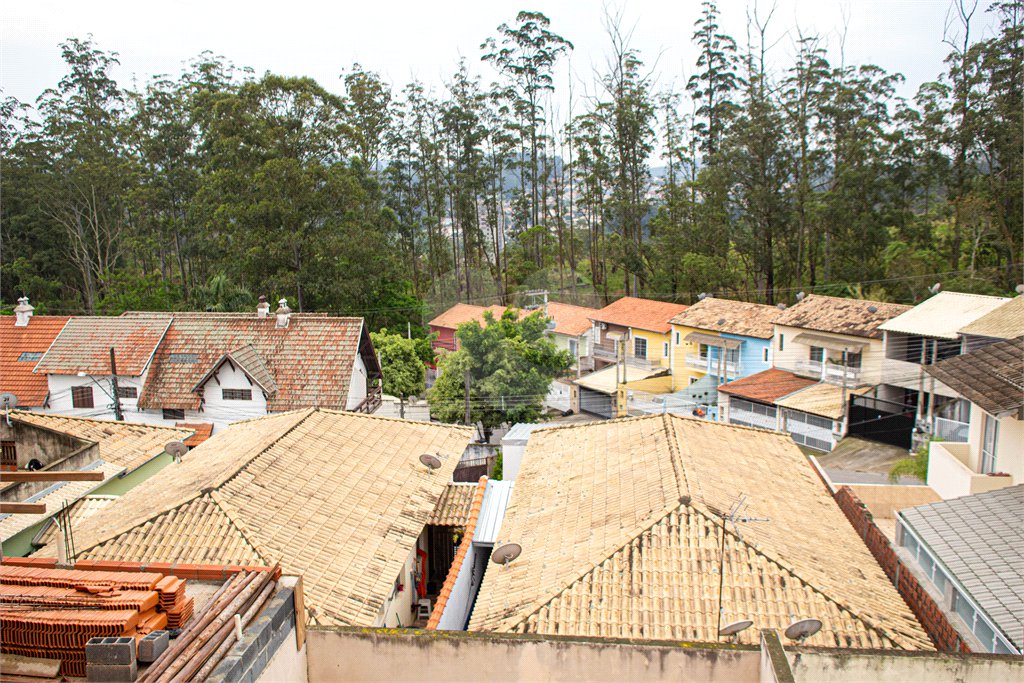 Casa à venda com 2 quartos, sendo 1 suíte, no Centro, Mairinque, SP