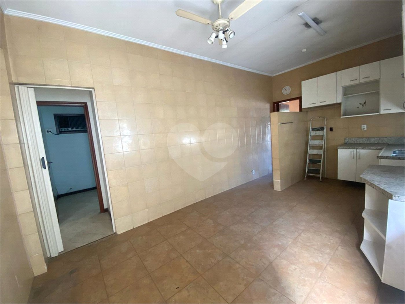 Casa à venda ou para alugar com 3 quartos, sendo 1 suíte, em Campo Grande, Rio de Janeiro, RJ
