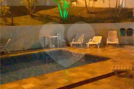 Apartamento à venda com 2 quartos, sendo 1 suíte,  em Vila Santana, Mogi das Cruzes, SP