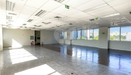 Sala para alugar com 1 quarto em Vila Cordeiro, São Paulo, SP