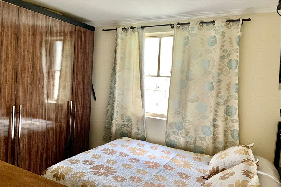 LINDO APARTAMENTO COM 02 DORMITÓRIOS.