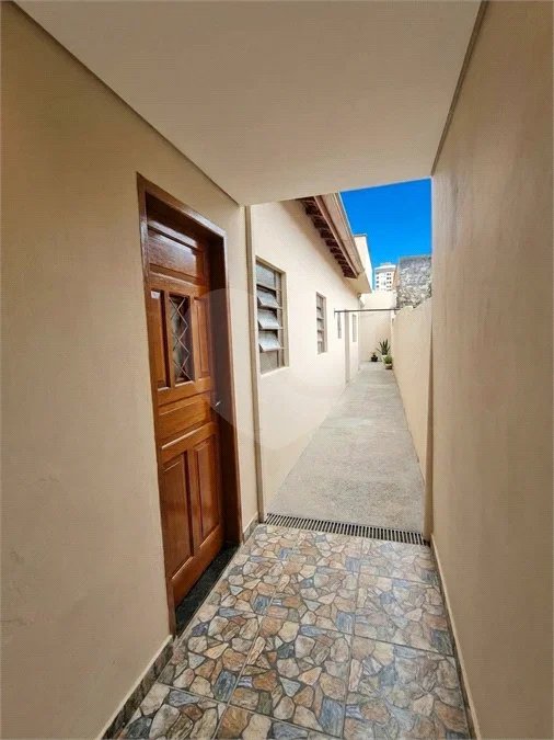 Casa para Locação no Jardim Pau Preto – Indaiatuba/SP - 3 dormitórios, quintal e garagem com portão manual