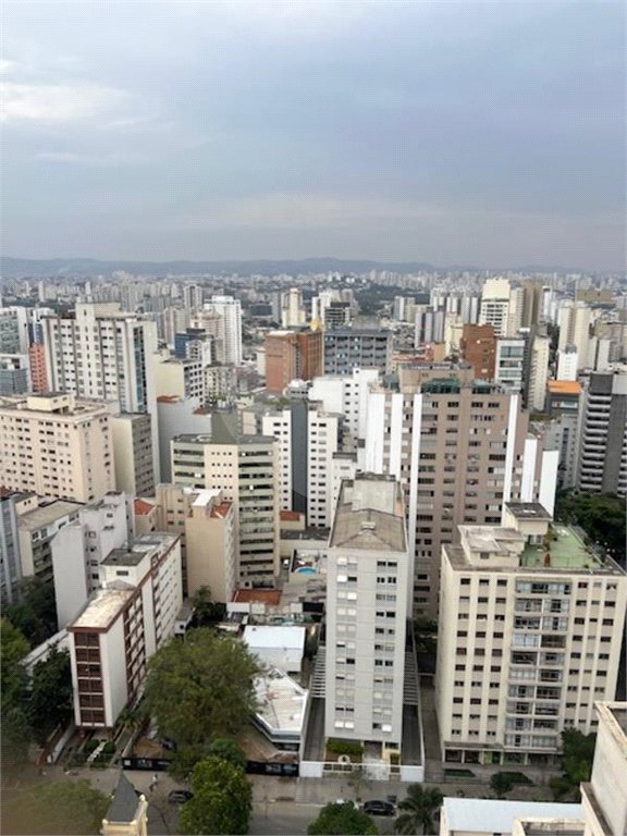 Apartamento à venda com 4 suítes em Santa Cecília, São Paulo, SP