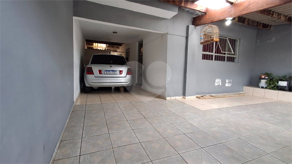 Casa de Vila à venda com 2 quartos em Vila Dylze, Votorantim, SP
