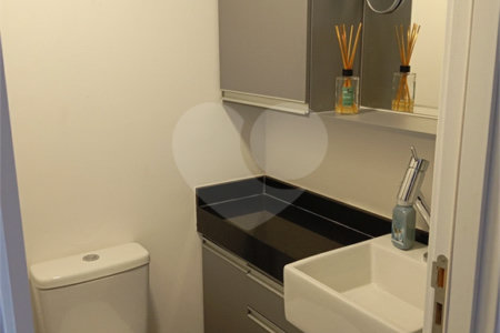 Apartamento à venda ou para alugar com 1 quarto em Cerqueira César, São Paulo, SP
