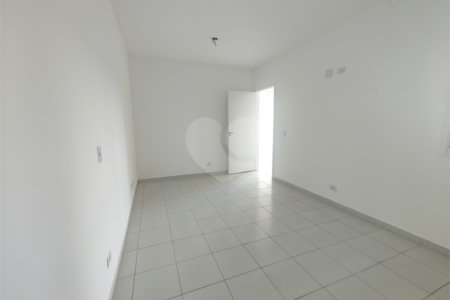 Apartamento para alugar com 2 quartos em Jardim das Palmeiras, Atibaia, SP