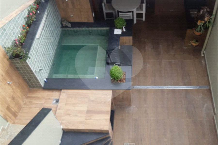 Sobrado à venda com 3 quartos, sendo 1 suíte, em Vila Mazzei, São Paulo, SP
