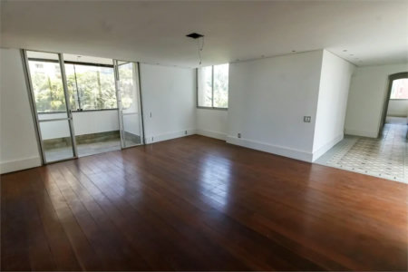 Apartamento à venda com 3 quartos, sendo 2 suítes, em Vila Andrade, São Paulo, SP