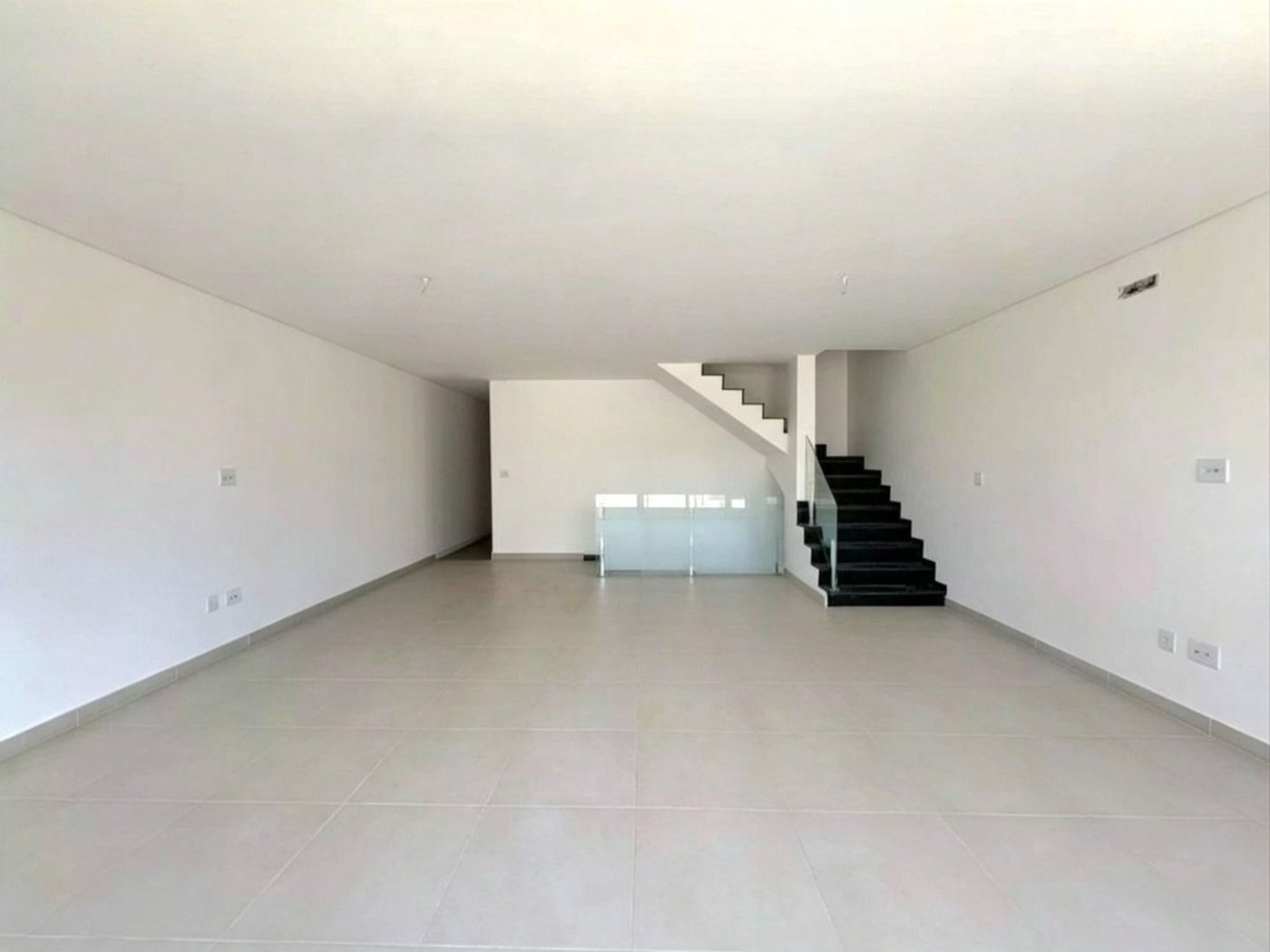 Sobreposta Alta à Venda na Aparecida em Santos | 3 Suítes | Piscina | Salão de Festas | 2 Vagas | 202 m²
