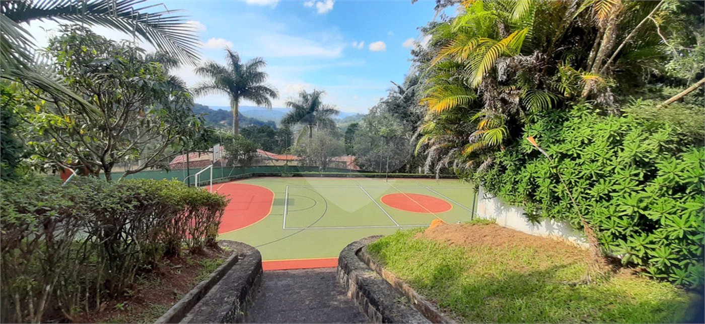 Casa à venda com 6 quartos, sendo 5 suítes, em Roseira, Mairiporã, SP