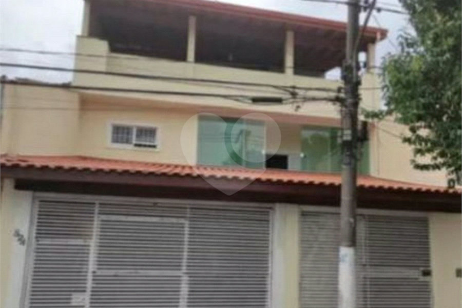 Sobrado à venda com 3 quartos, sendo 1 suíte, em Parque Edu Chaves, São Paulo, SP