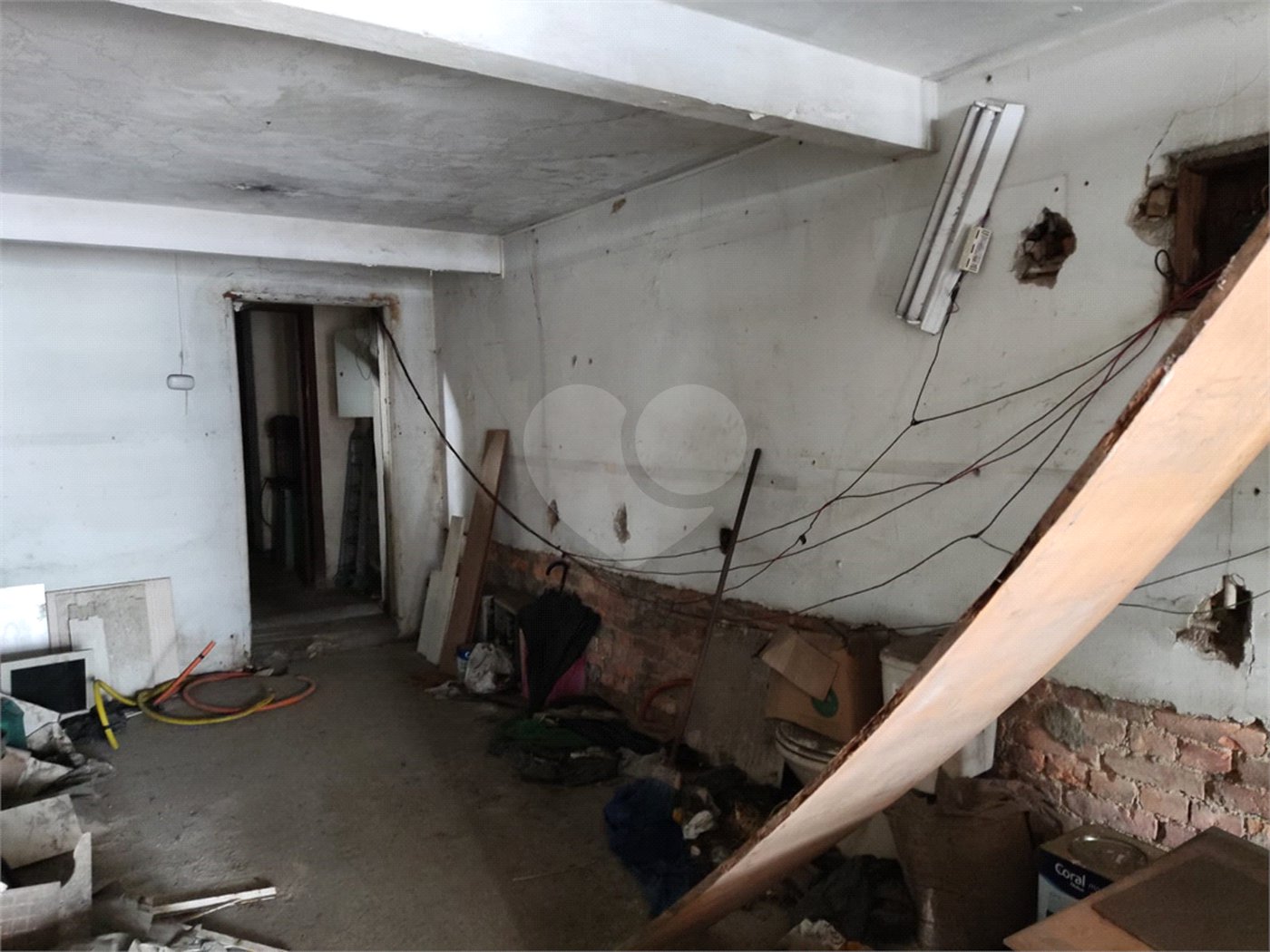 Casa à venda com 4 quartos em Vila Anastácio, São Paulo, SP
