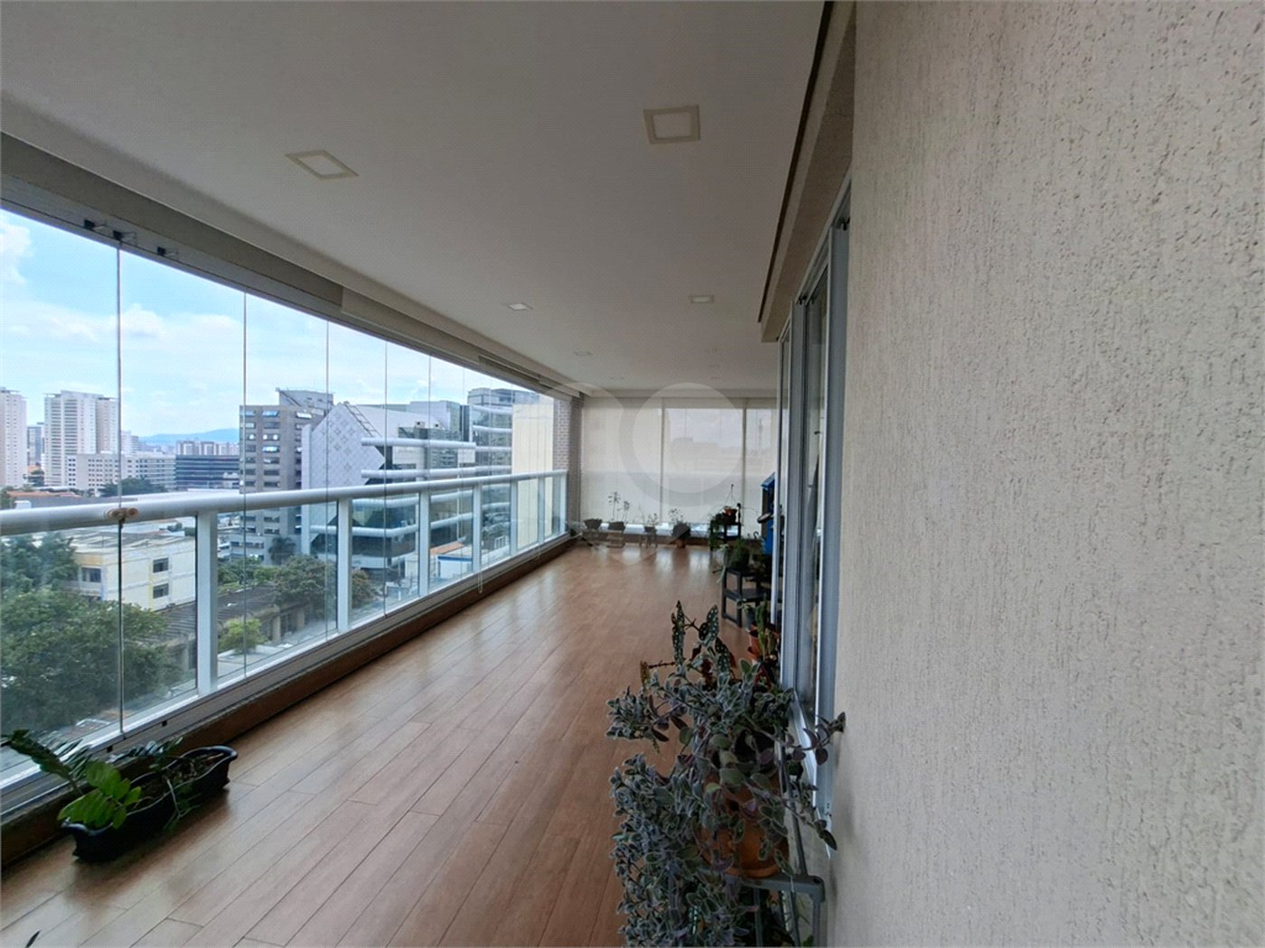 Apartamento à venda com 4 quartos, sendo 3 suítes,  em Perdizes, São Paulo, SP