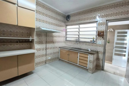 Casa à venda com 3 quartos, sendo 1 suíte, em Jardim Colombo, São Paulo, SP