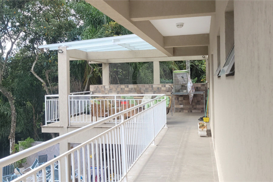 Casa à venda ou para alugar com 3 suítes no condomínio Sausalito, Mairiporã - SP