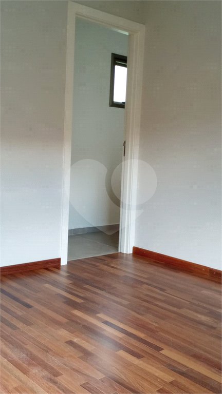 Casa à venda com 4 suítes no condomínio Estância Marambaia, Vinhedo - SP